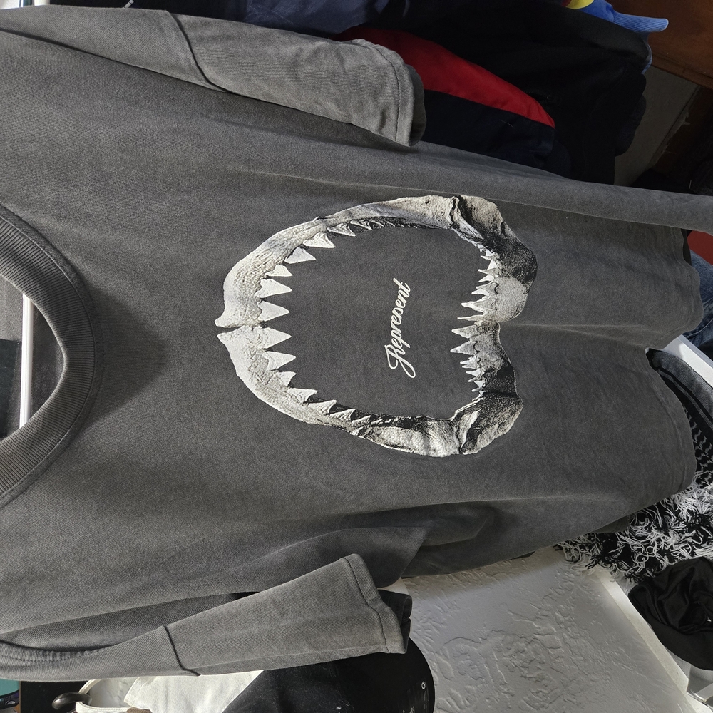 Represent Clo T-Shirt - Picture 2 of 10